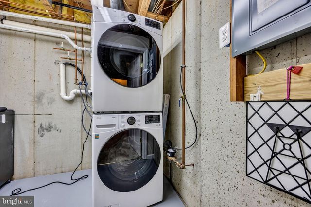 56 HADLEY DRIVE, Robbinsville, NJ 08691