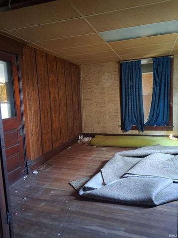 515 King Street, Logansport, IN 46947