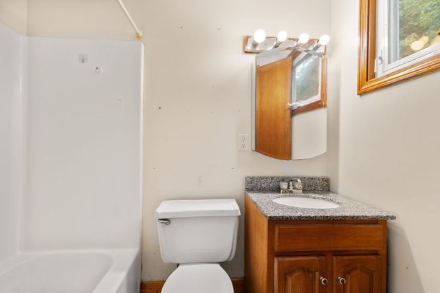 11 Munroe Dr, Plainville, MA 02762