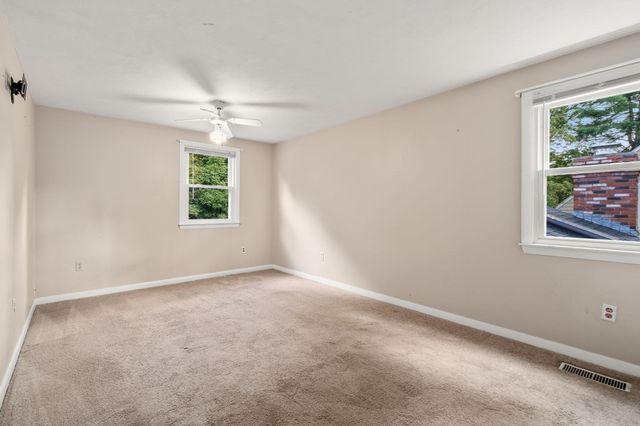 11 Munroe Dr, Plainville, MA 02762