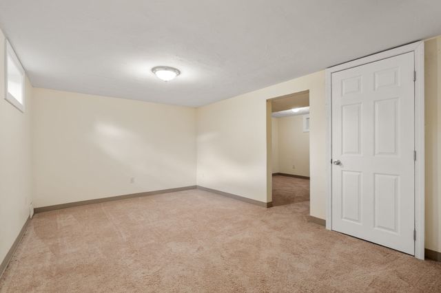 11 Munroe Dr, Plainville, MA 02762