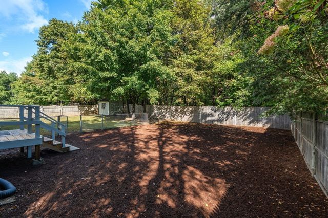 11 Munroe Dr, Plainville, MA 02762