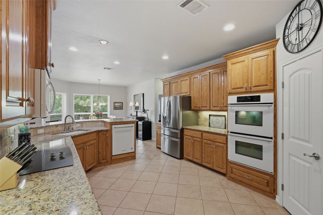132 Birdie Drive, Lipan, TX 76462