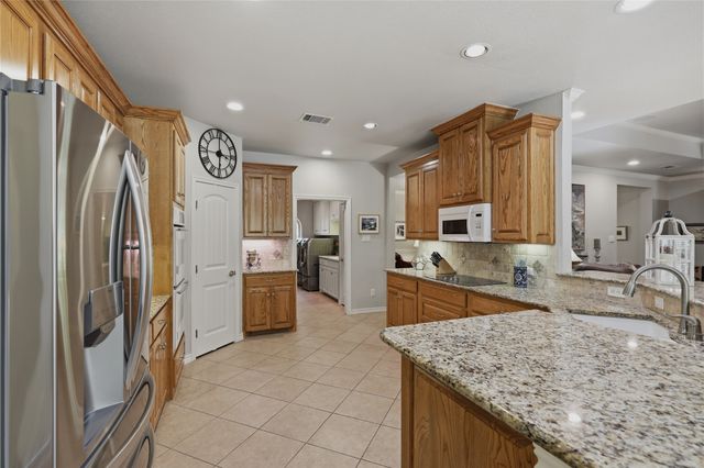 132 Birdie Drive, Lipan, TX 76462