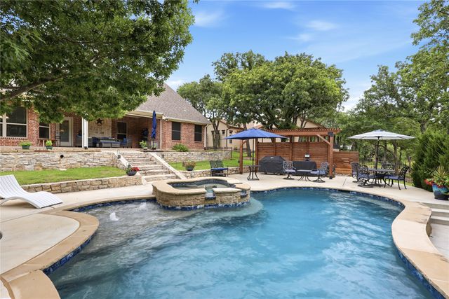 132 Birdie Drive, Lipan, TX 76462