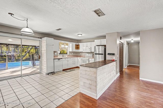 1925 Atz Road, Malabar, FL 32950