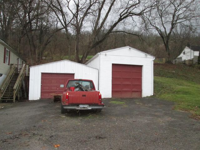 427 River Road, Bromley, KY 41016