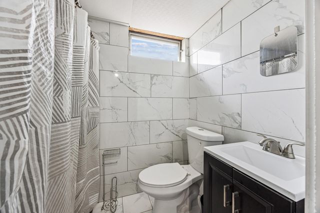 1105 25th Avenue N, Minneapolis, MN 55411