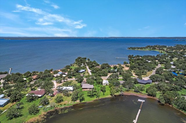 106 Agarita DR, Burnet, TX 78611