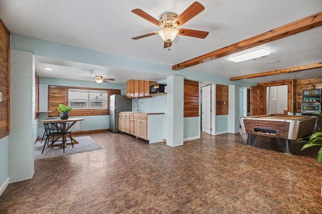 557 Pompano Street, Bayou Vista, TX 77563