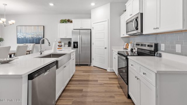 18377 Spring Hill Drive, Saucier, MS 39574