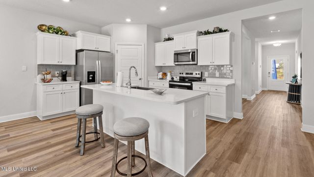 18377 Spring Hill Drive, Saucier, MS 39574