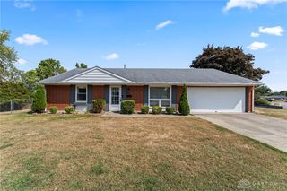 206 Lodestone Drive, Englewood, OH 45322