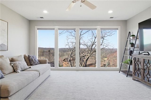 26458 W 109TH Terrace, Olathe, KS 66061