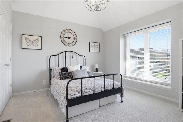 26458 W 109TH Terrace, Olathe, KS 66061