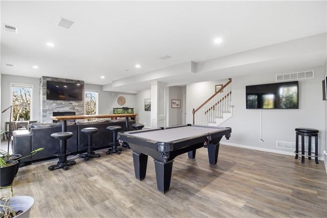 26458 W 109TH Terrace, Olathe, KS 66061