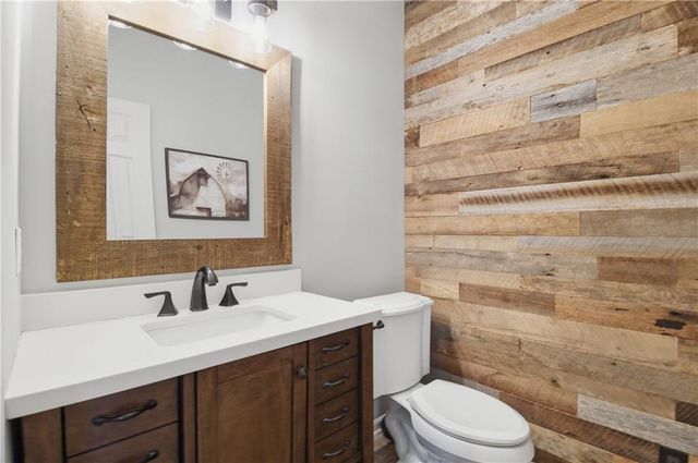 26458 W 109TH Terrace, Olathe, KS 66061