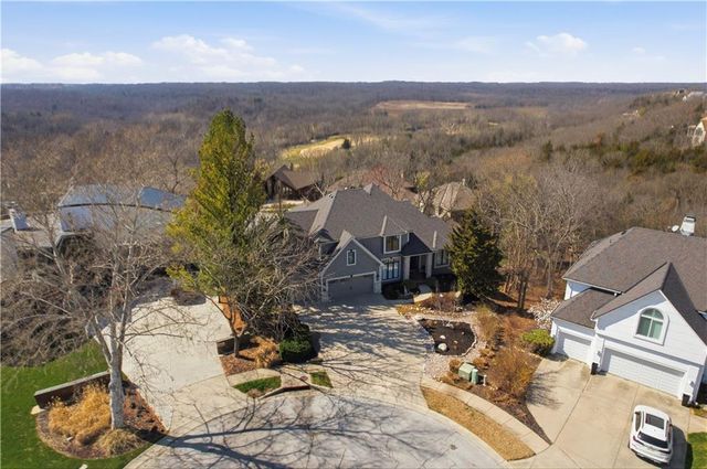 26458 W 109TH Terrace, Olathe, KS 66061