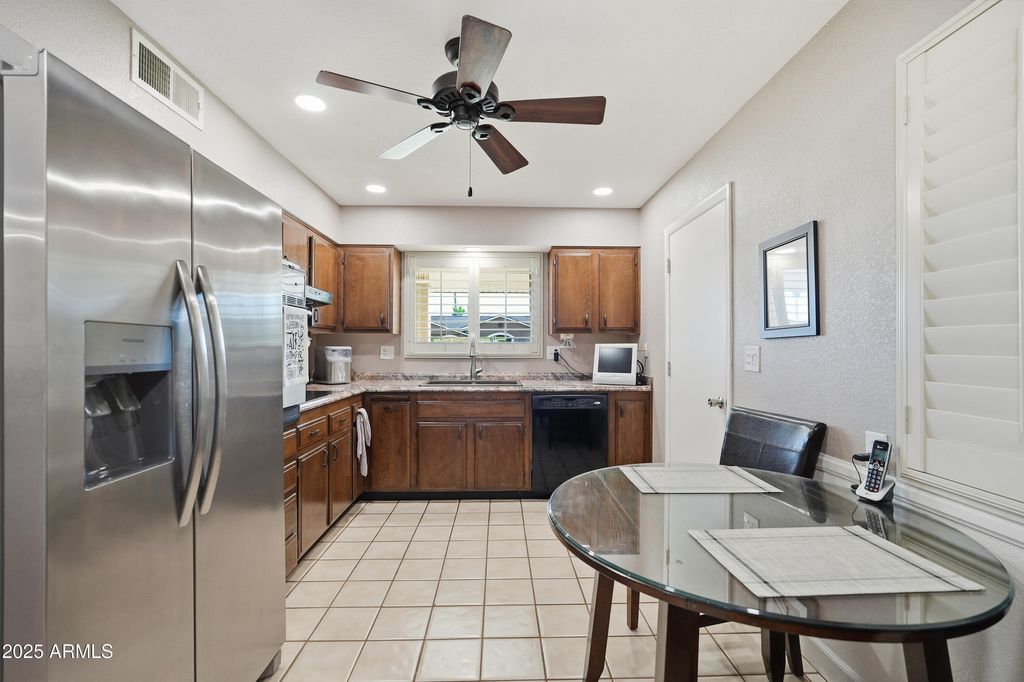 9942 W CAMEO Drive, Sun City, AZ 85351 — photo 5
