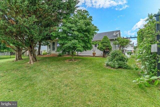1118 GARDEN AVE, Lebanon, PA 17046