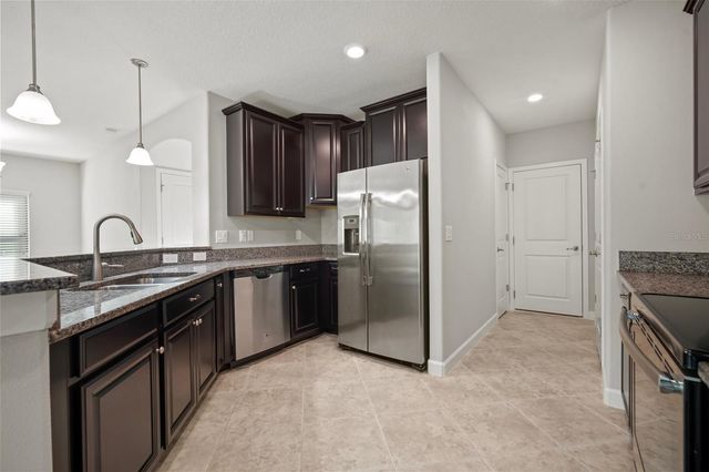 1653 LUDINGTON AVENUE, Wesley Chapel, FL 33543