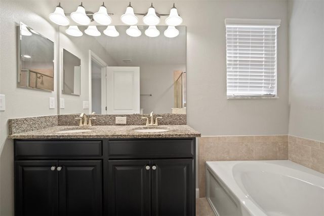 1653 LUDINGTON AVENUE, Wesley Chapel, FL 33543