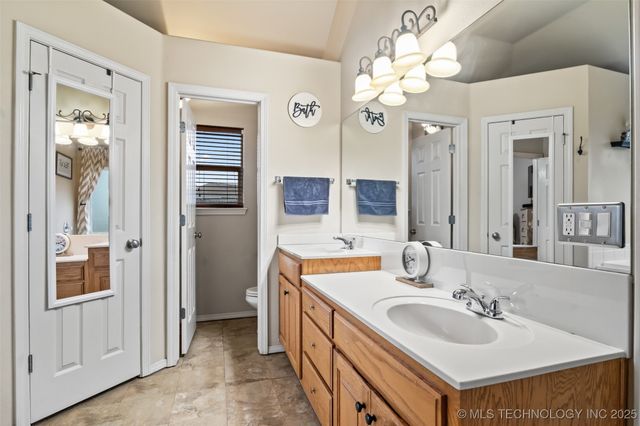 12106 N 107th Court E, Collinsville, OK 74021