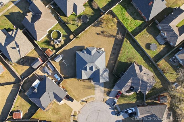 12106 N 107th Court E, Collinsville, OK 74021