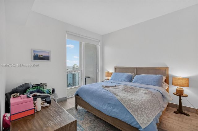 950 Brickell Bay Drive 4504, Miami, FL 33131