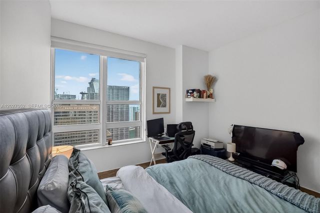 950 Brickell Bay Drive 4504, Miami, FL 33131