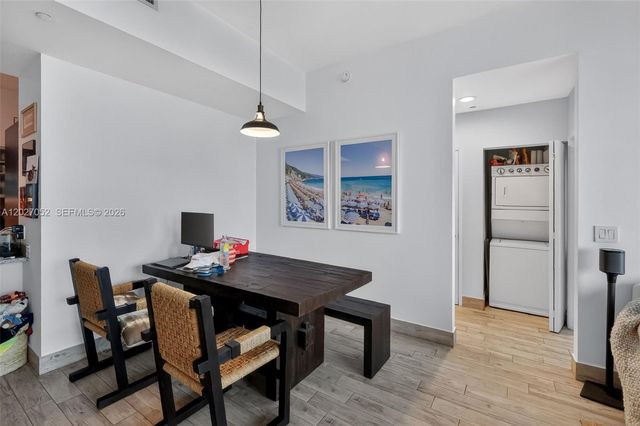950 Brickell Bay Drive 4504, Miami, FL 33131