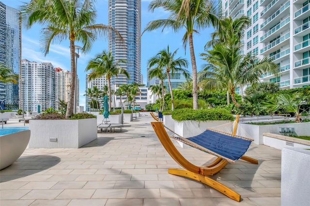 950 Brickell Bay Drive 4504, Miami, FL 33131