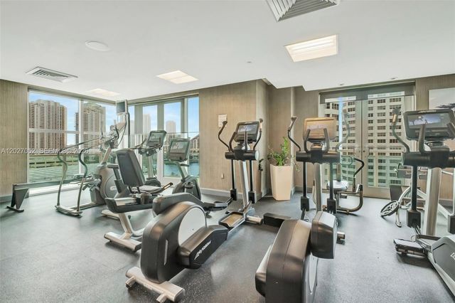 950 Brickell Bay Drive 4504, Miami, FL 33131