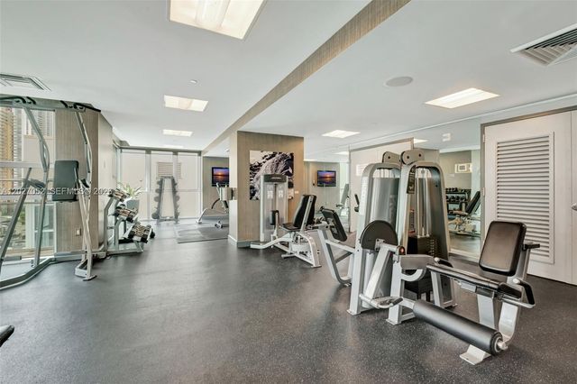 950 Brickell Bay Drive 4504, Miami, FL 33131