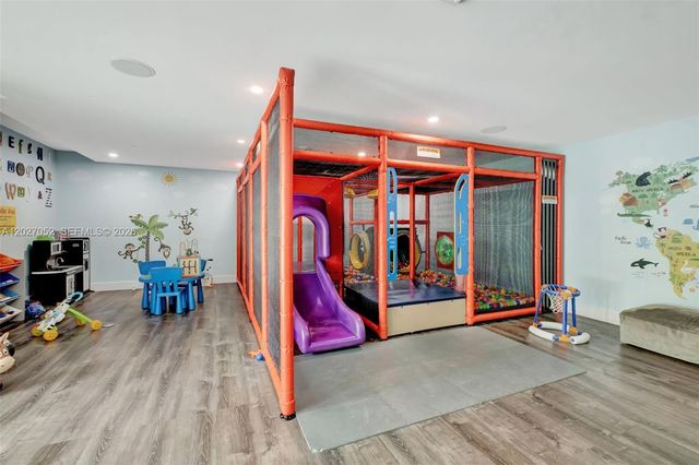 950 Brickell Bay Drive 4504, Miami, FL 33131