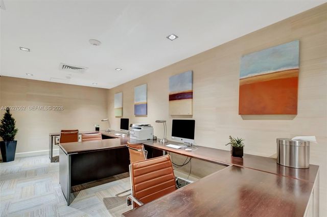950 Brickell Bay Drive 4504, Miami, FL 33131