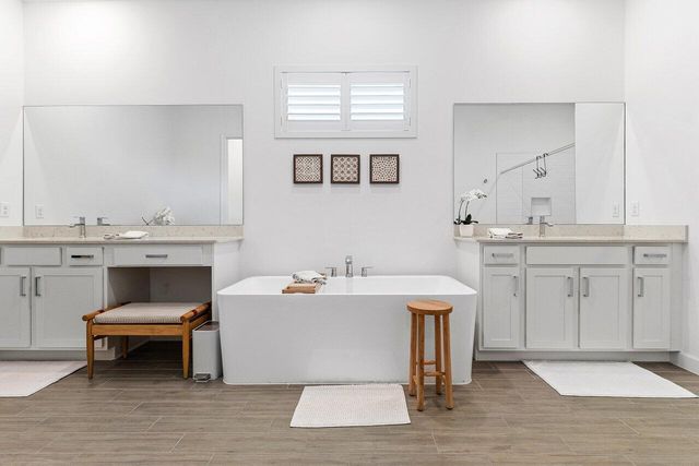 962 Castaway Court, Loxahatchee, FL 33470