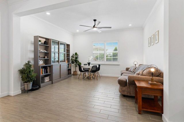 962 Castaway Court, Loxahatchee, FL 33470