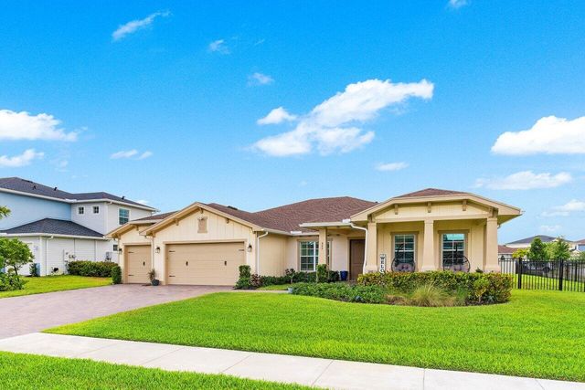 962 Castaway Court, Loxahatchee, FL 33470