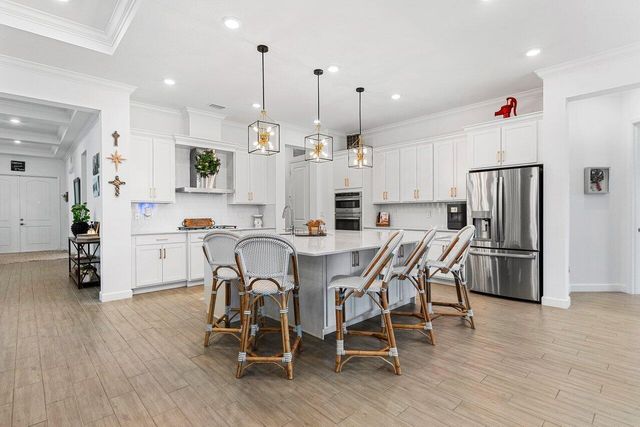 962 Castaway Court, Loxahatchee, FL 33470