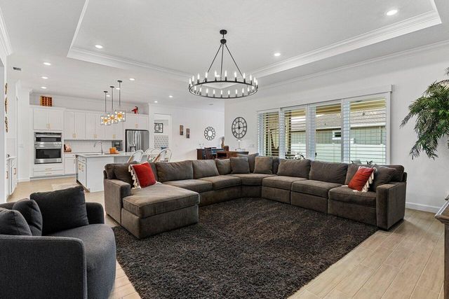 962 Castaway Court, Loxahatchee, FL 33470