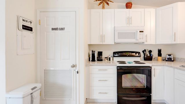 137 Pacific Avenue, Key Largo, FL 33070