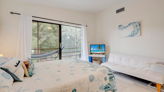 137 Pacific Avenue, Key Largo, FL 33070