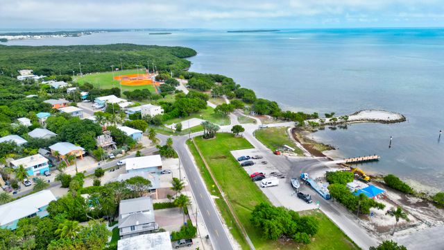 137 Pacific Avenue, Key Largo, FL 33070