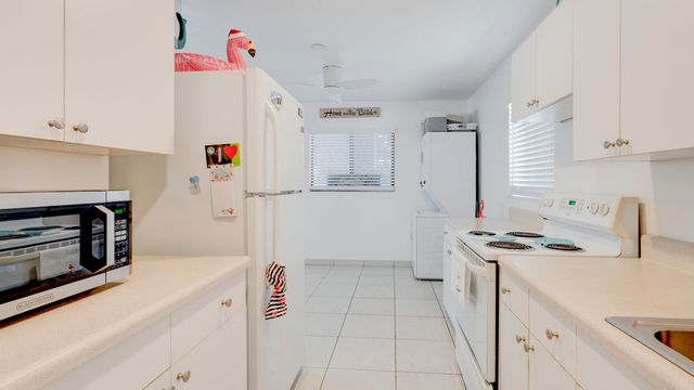 137 Pacific Avenue, Key Largo, FL 33070