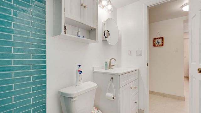 137 Pacific Avenue, Key Largo, FL 33070