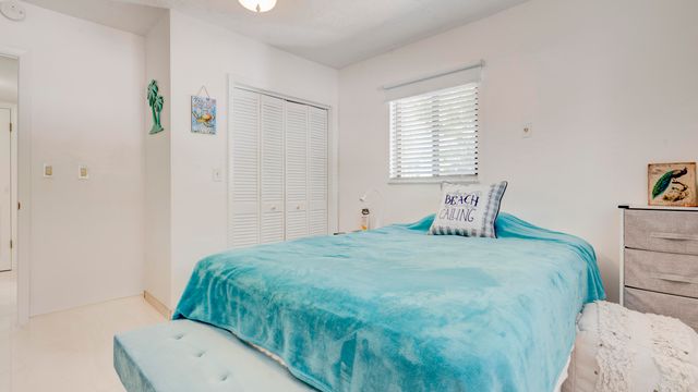 137 Pacific Avenue, Key Largo, FL 33070