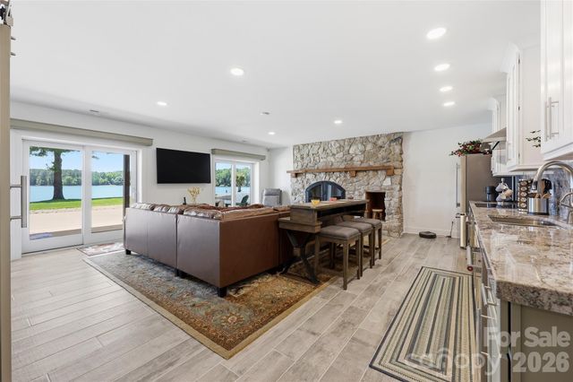420 Skysail Road, Salisbury, NC 28146
