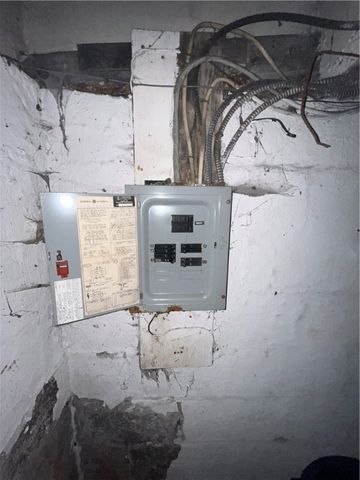 6919 Churchland Street, Lincoln-larimer, PA 15206