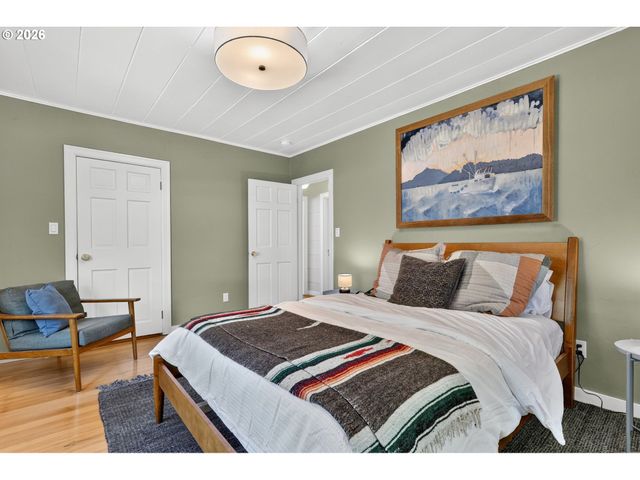 8625 Sw 10th Ave, Portland, OR 97219